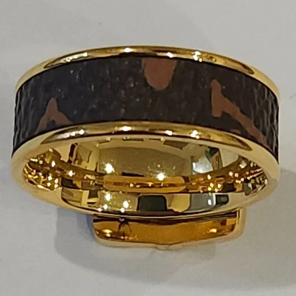 Monogramed Top Label Inspired rings With Black and Brown Inlay. NWOT - Picture 4 of 4